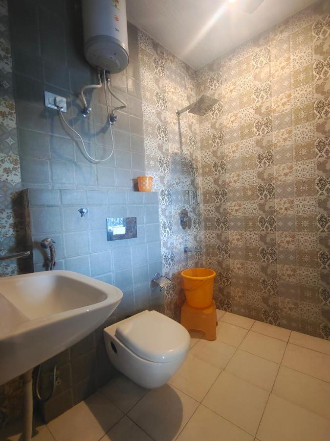 Mountain Zest-Simla Royale Near Mall Road-Free Pickup From Railway Station Simla Buitenkant foto